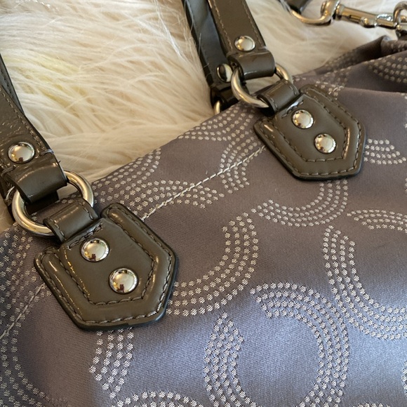 COACH nice purse - Picture 14 of 16